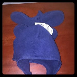 Old Navy hat and mittens set